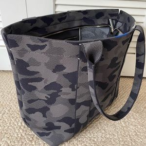 Rothy’s — The Essential Tote